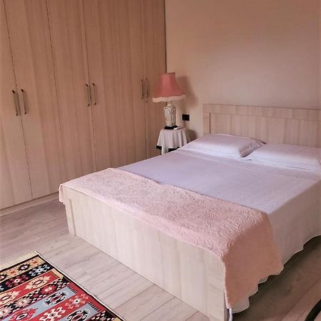 Tirana Traditional Home Ngoại thất bức ảnh
