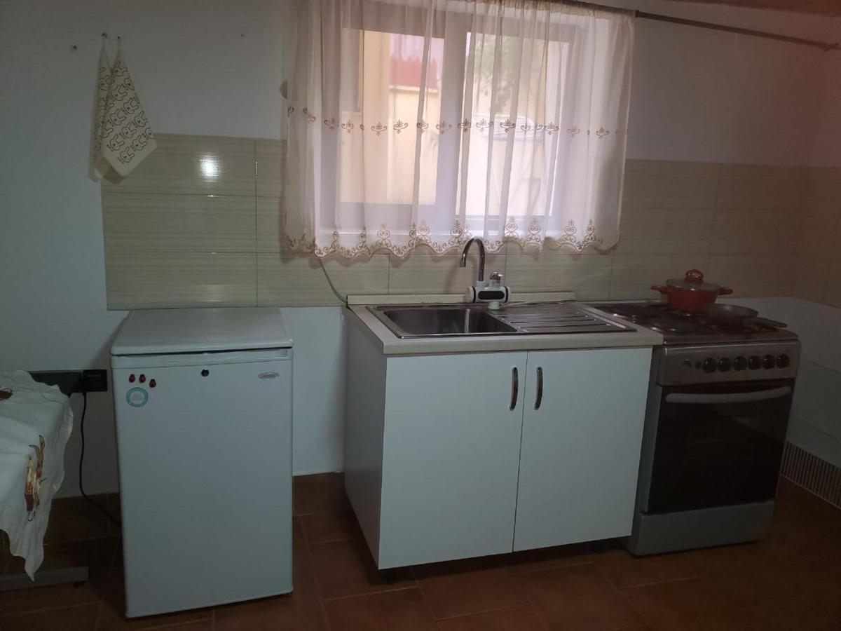 Tirana Traditional Home Ngoại thất bức ảnh