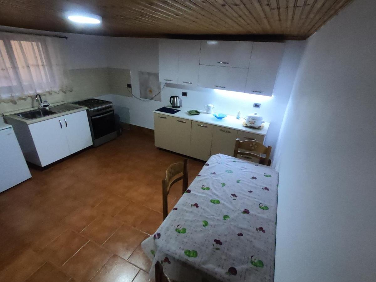 Tirana Traditional Home Ngoại thất bức ảnh